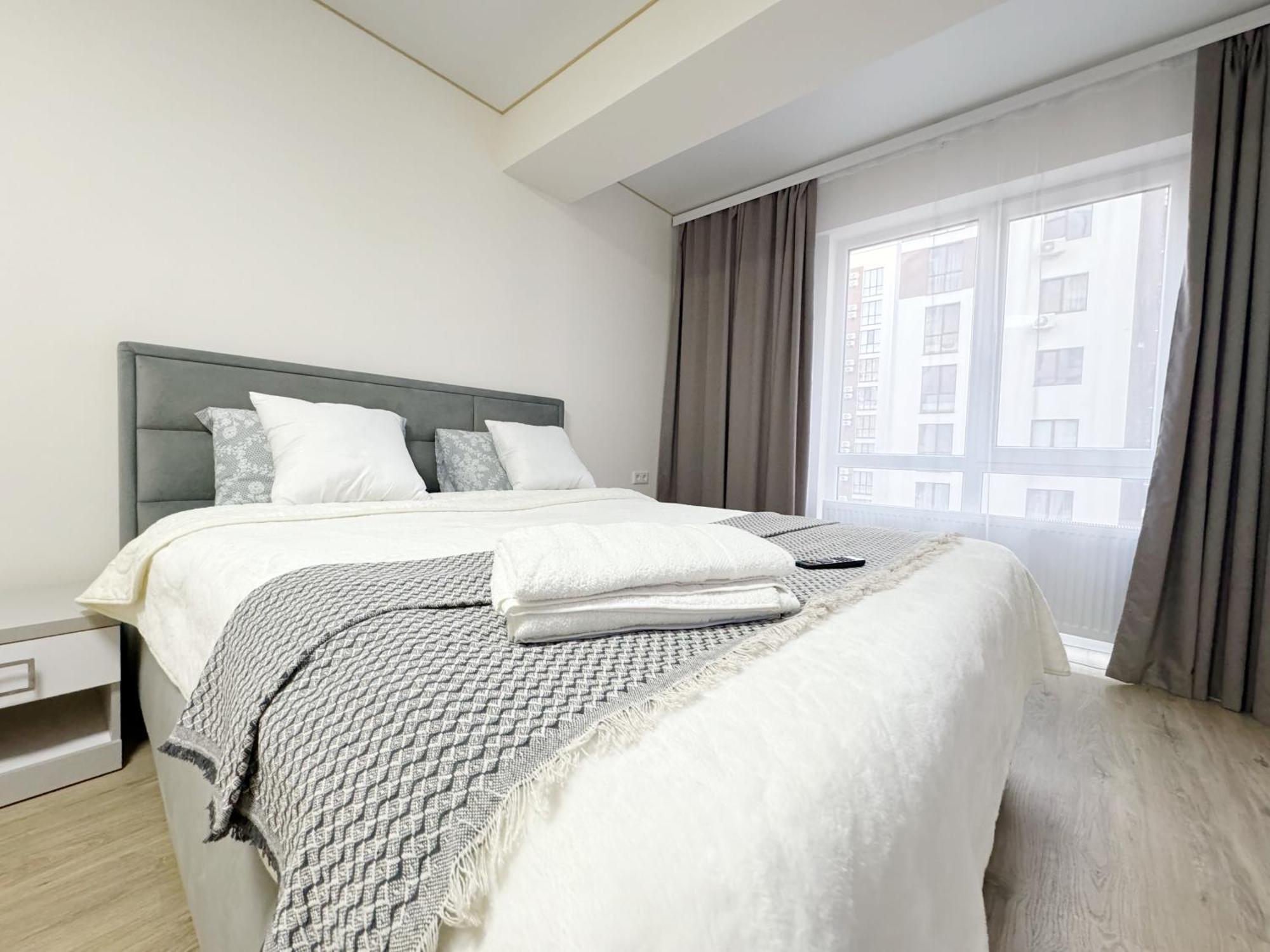 Decebal Avenue Apartment *